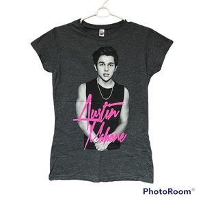 ▪️GILDAN: Women’s Austin Mahone, charcoal short sleeve t-shirt, various sizes▪️